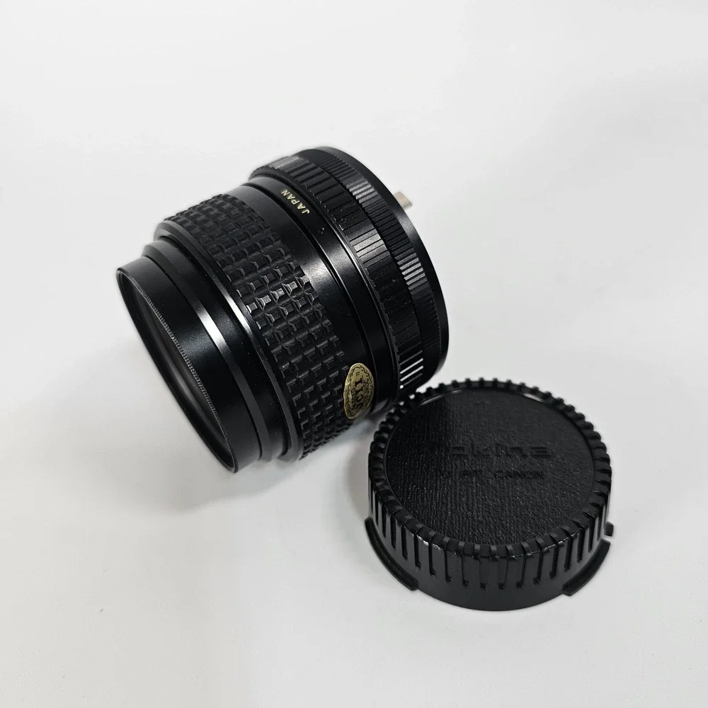 Tokina 28mm 1:2.8 Camera Lens Sakar Aux. Wide Lens Ser VII Japan Tiffen 49mm Set